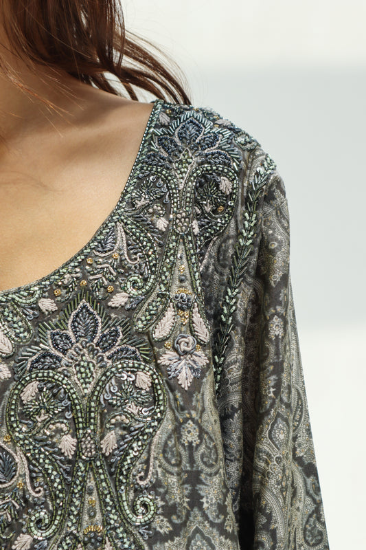 TB06 - Paisley Grey Mkhawar